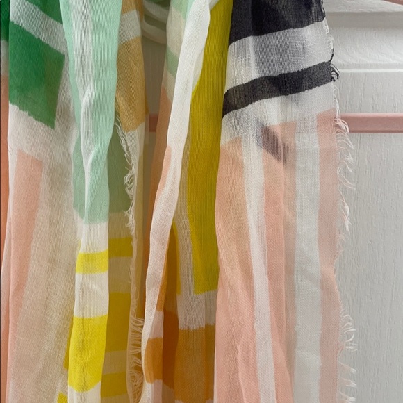 Old Navy Scarf - Picture 2 of 3